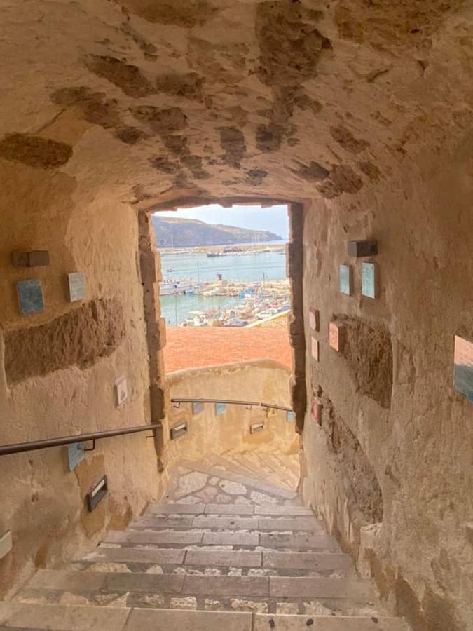 Casa Vacanze Mannina カステッランマーレ・デル・ゴルフォ エクステリア 写真