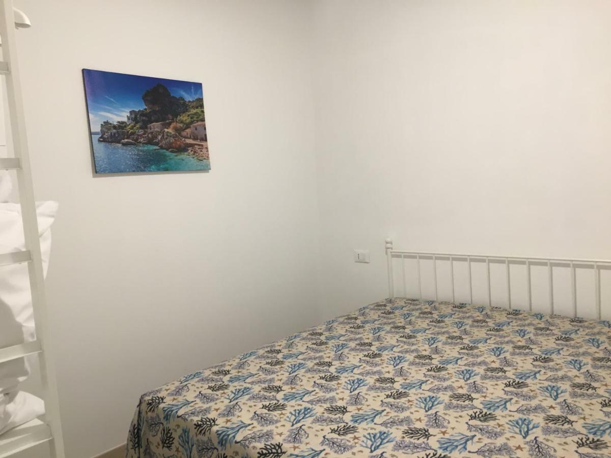 Casa Vacanze Mannina カステッランマーレ・デル・ゴルフォ エクステリア 写真