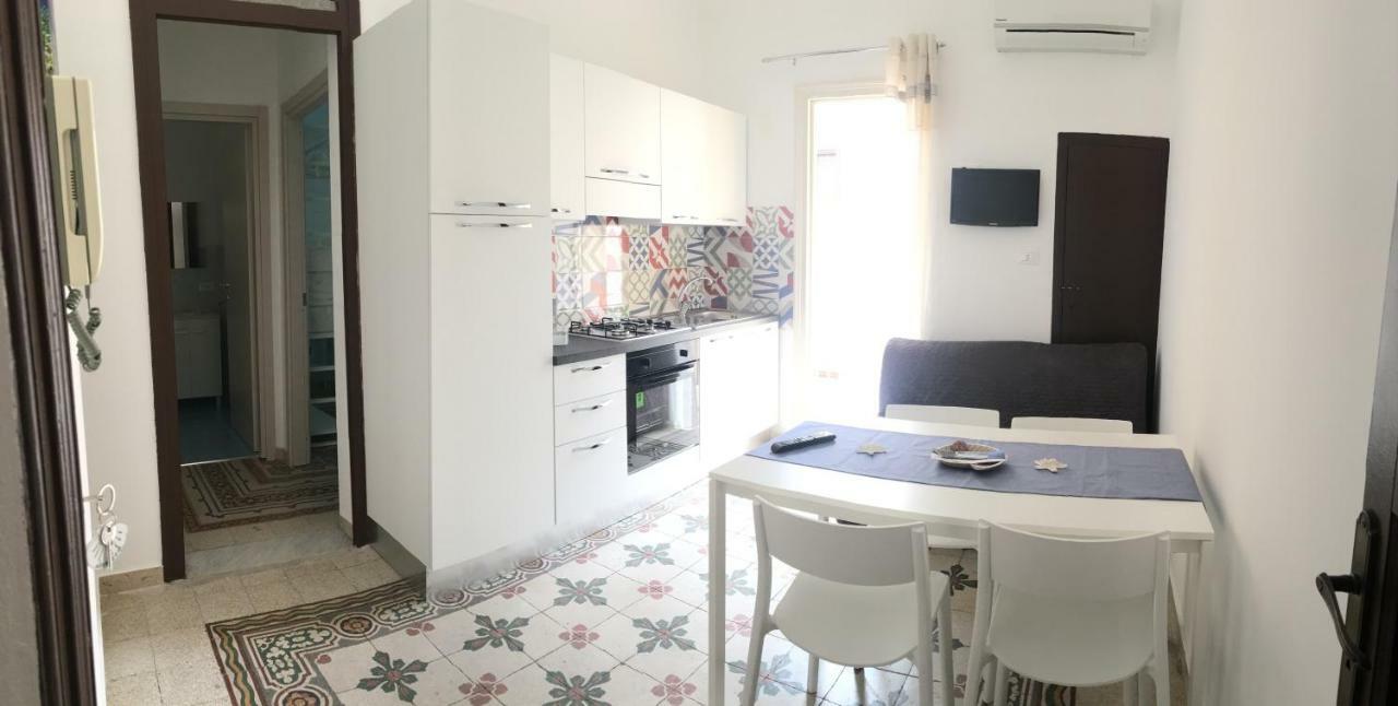 Casa Vacanze Mannina カステッランマーレ・デル・ゴルフォ エクステリア 写真